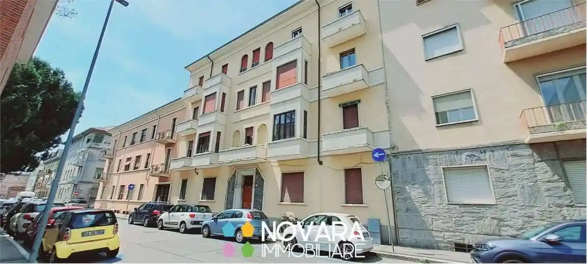 Appartamento in vendita a Novara