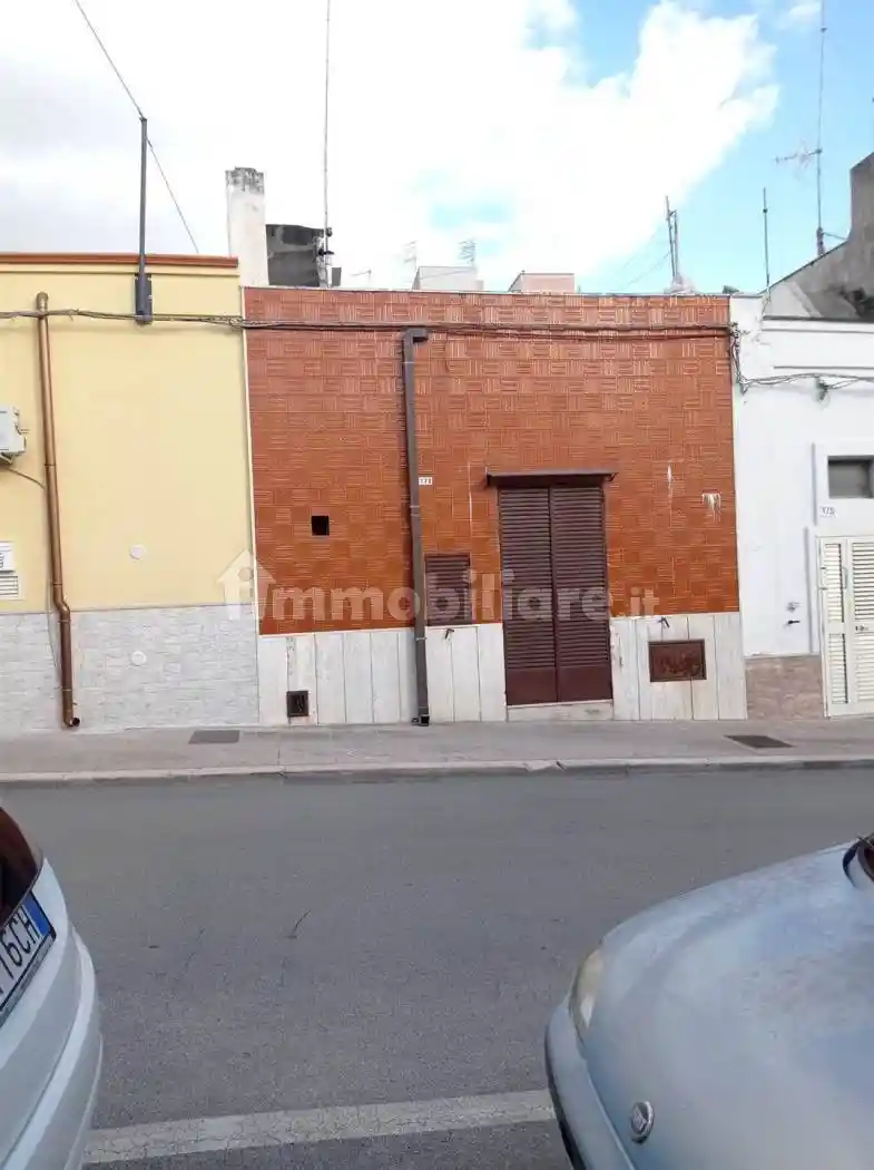 Casa indipendente in vendita a Crispiano