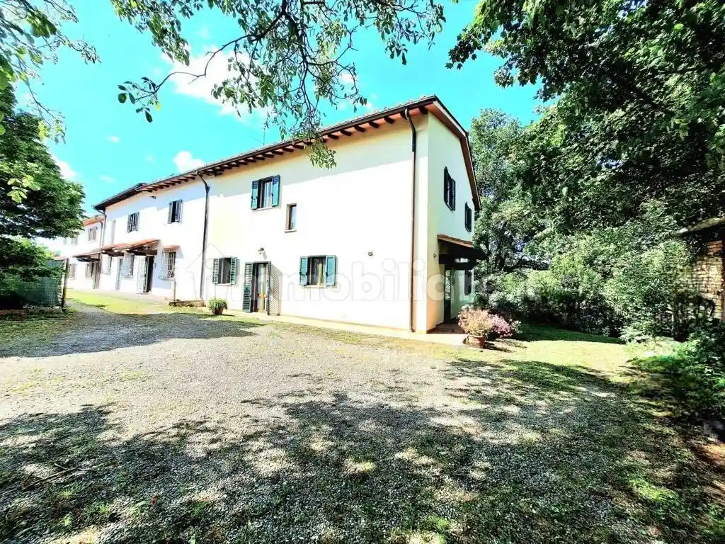Casa indipendente in vendita a Vicchio