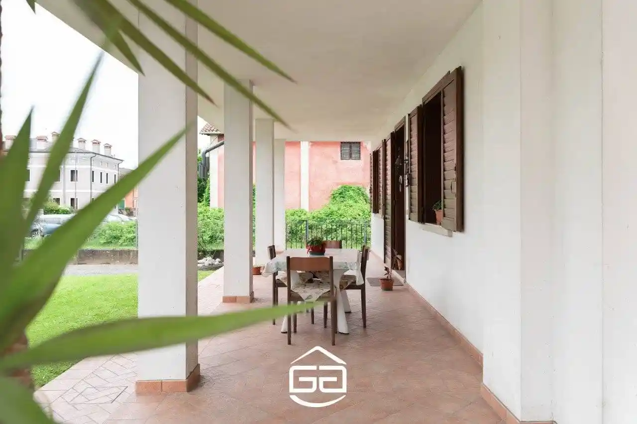 Villa in vendita a Bolzano Vicentino