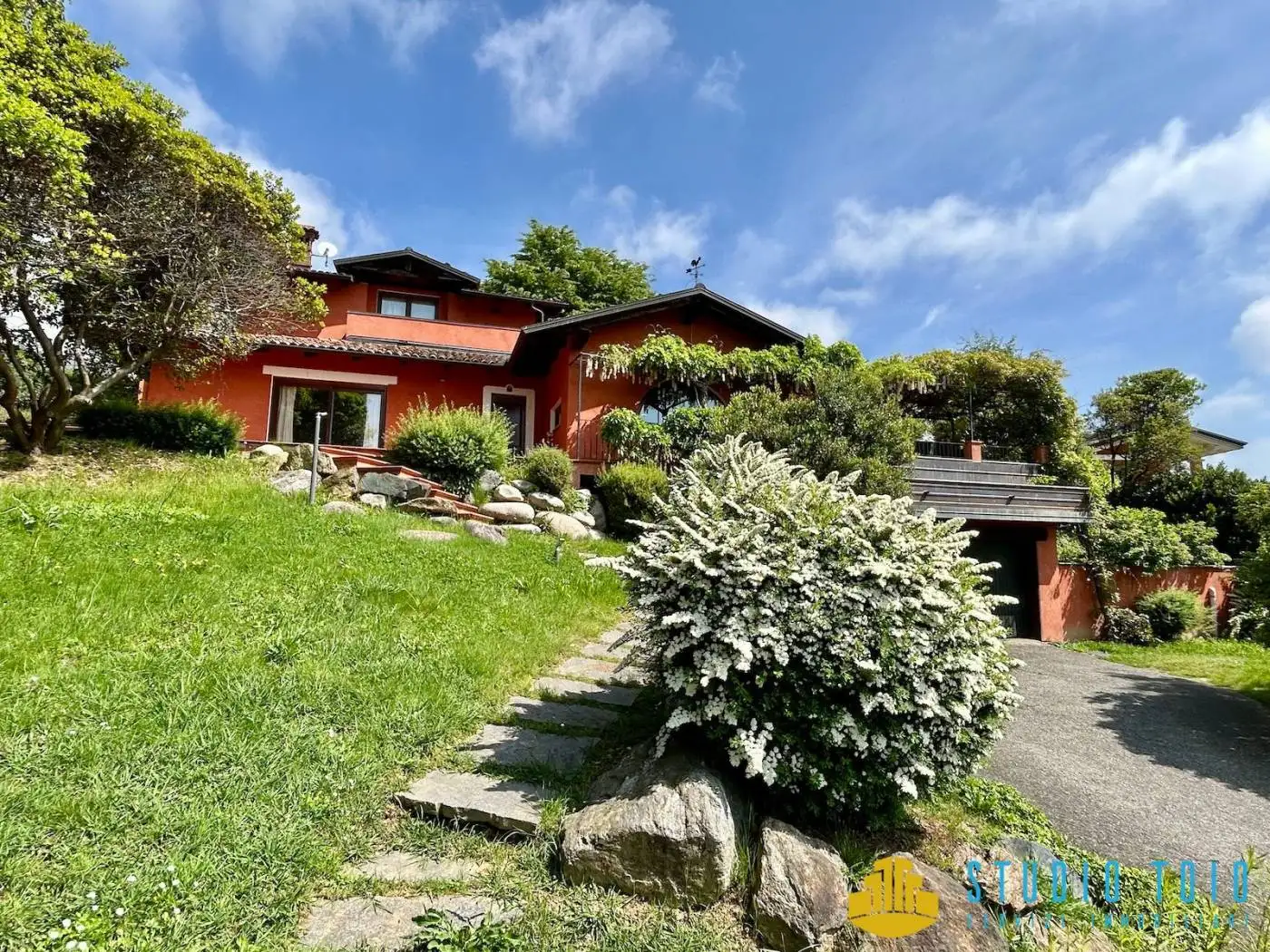 Villa in vendita a Pollone