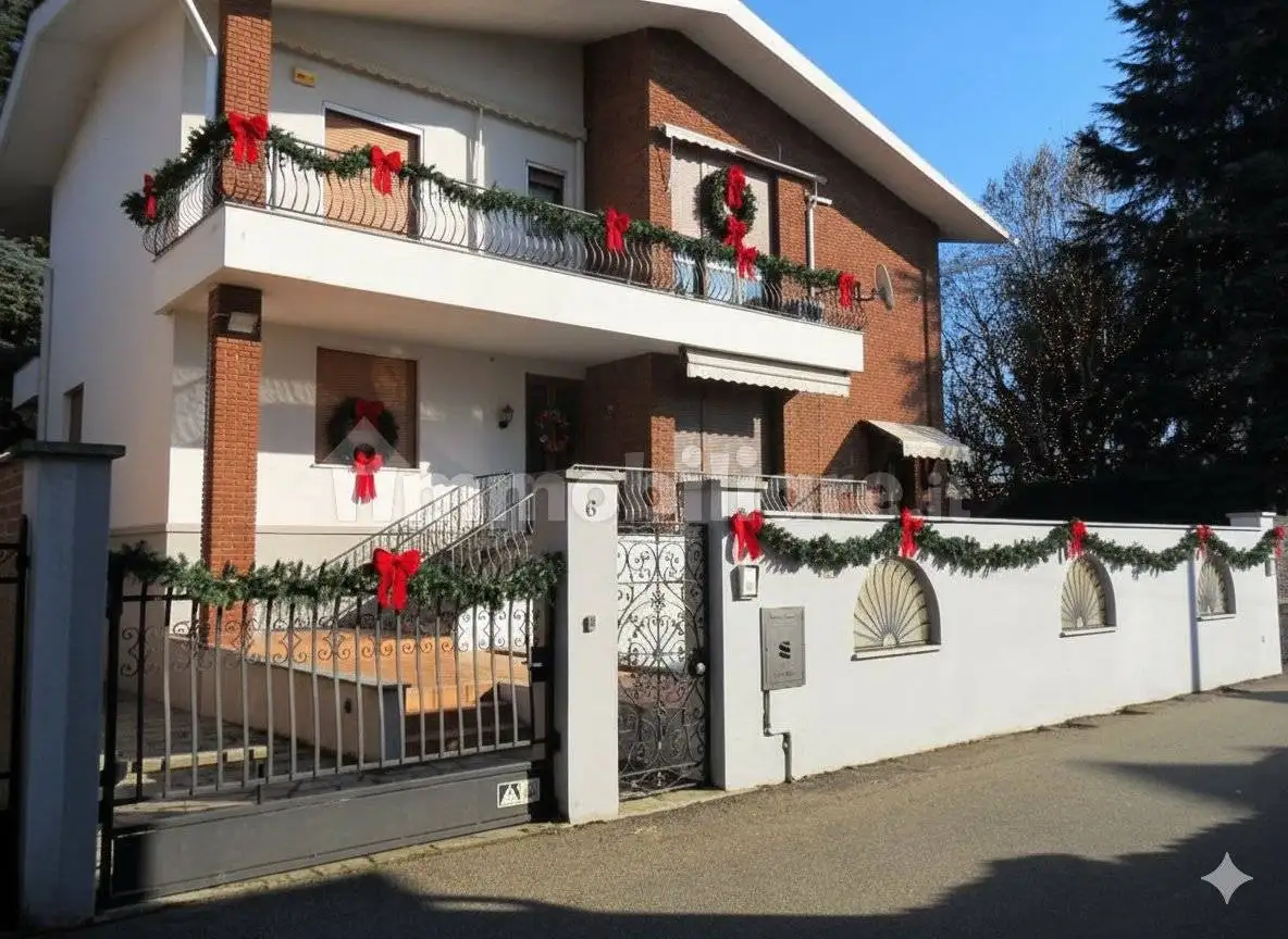 Villa in vendita a Borgo Vercelli