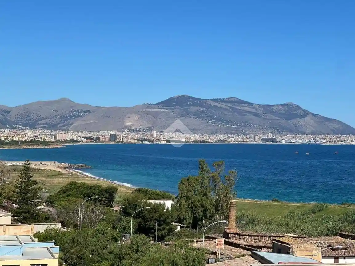 Appartamento in vendita a Palermo