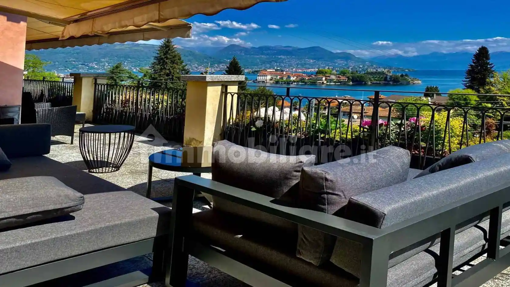 Villa in vendita a Stresa