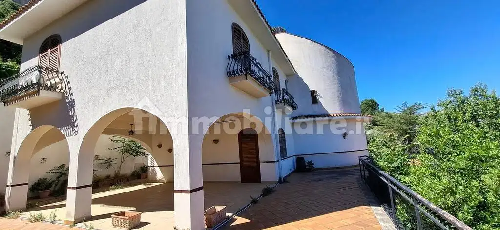 Villa in vendita a Carini