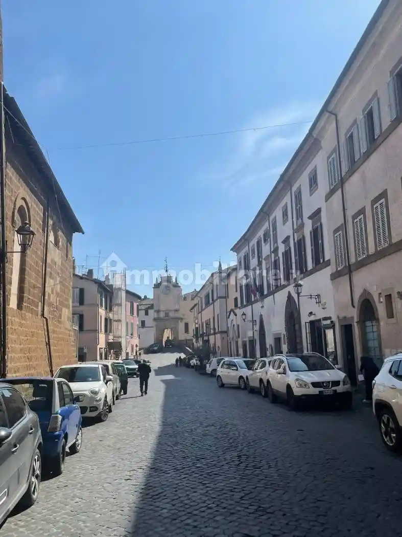 Appartamento in vendita a Capranica