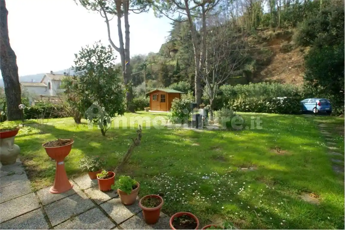 Casa indipendente in vendita a Ameglia