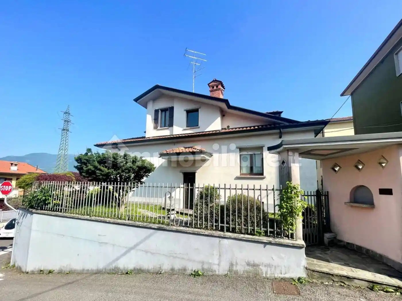 Villa in vendita a Alzano Lombardo