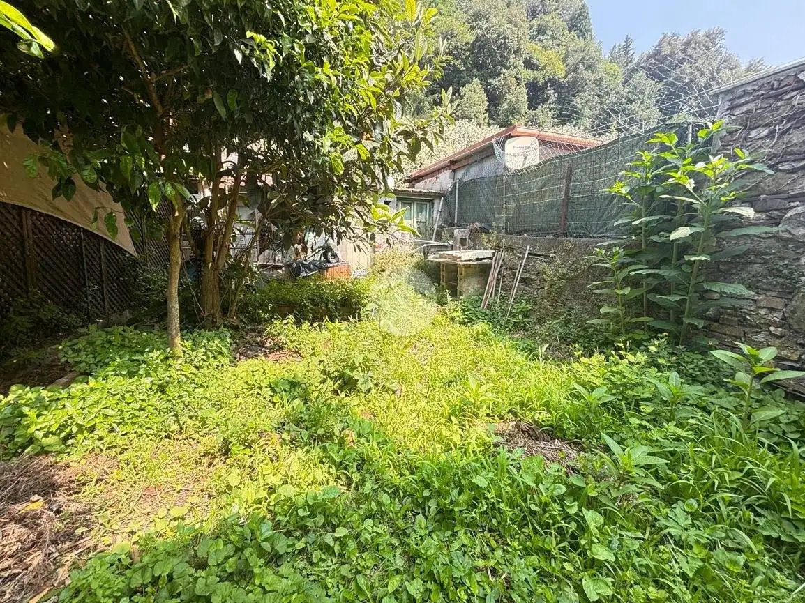 Casa indipendente in vendita a Genova