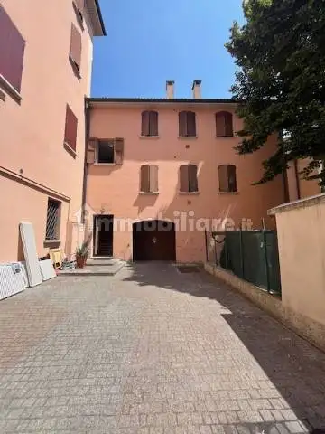 Appartamento in affitto a Bologna