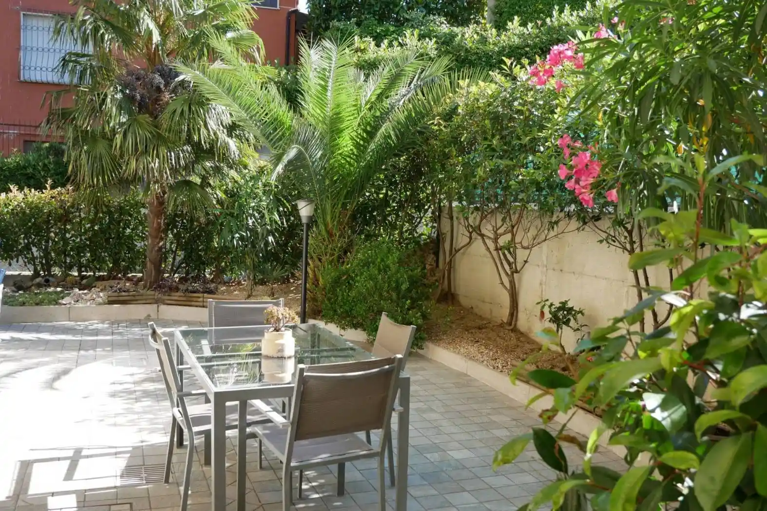 Quadrilocale via Sacco e Vanzetti 10, Prestino, Como - foto 2