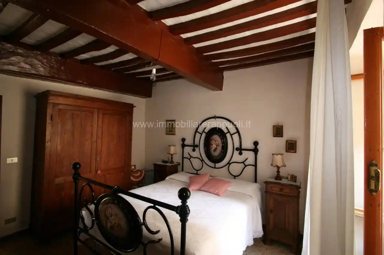 Casa indipendente in vendita a Trequanda