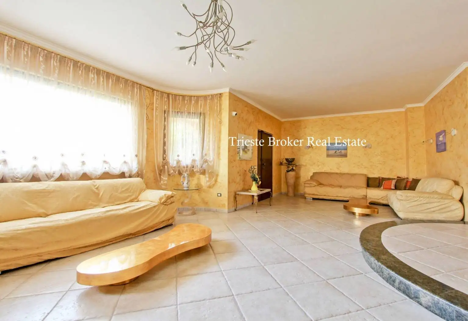 Villa in vendita a Marta