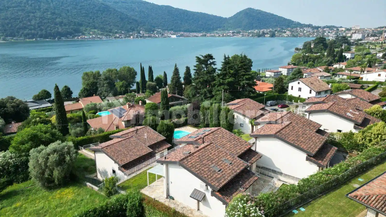 Villa in vendita a Sarnico