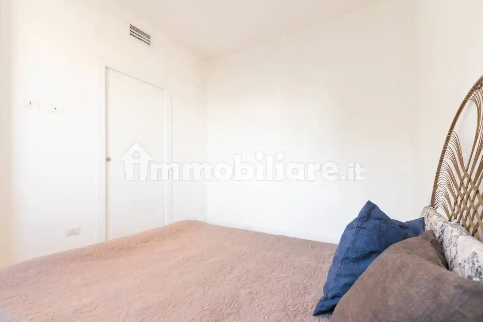 Bilocale via Andrea Costa 11, Pasteur, Milano - foto 4