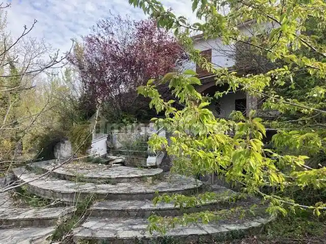 Villa all'asta via Canova, 14 14, Piozzano - foto 4