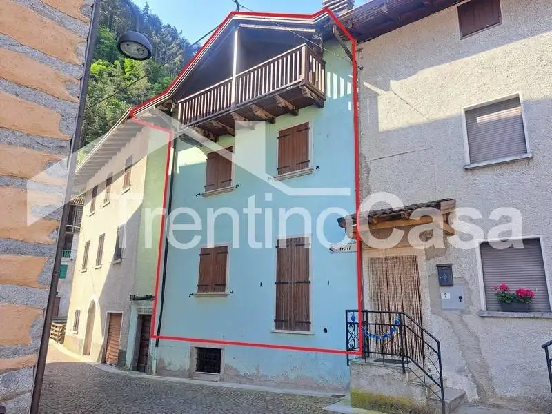 Casa indipendente in vendita a Bondone