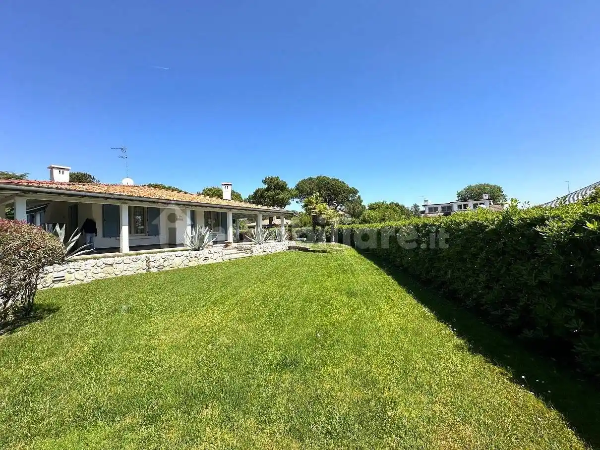 Villa in vendita a Rosolina