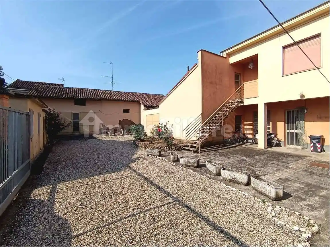 Terratetto unifamiliare via Sabatini Carlo, 95, Lobbi, Alessandria - foto 2