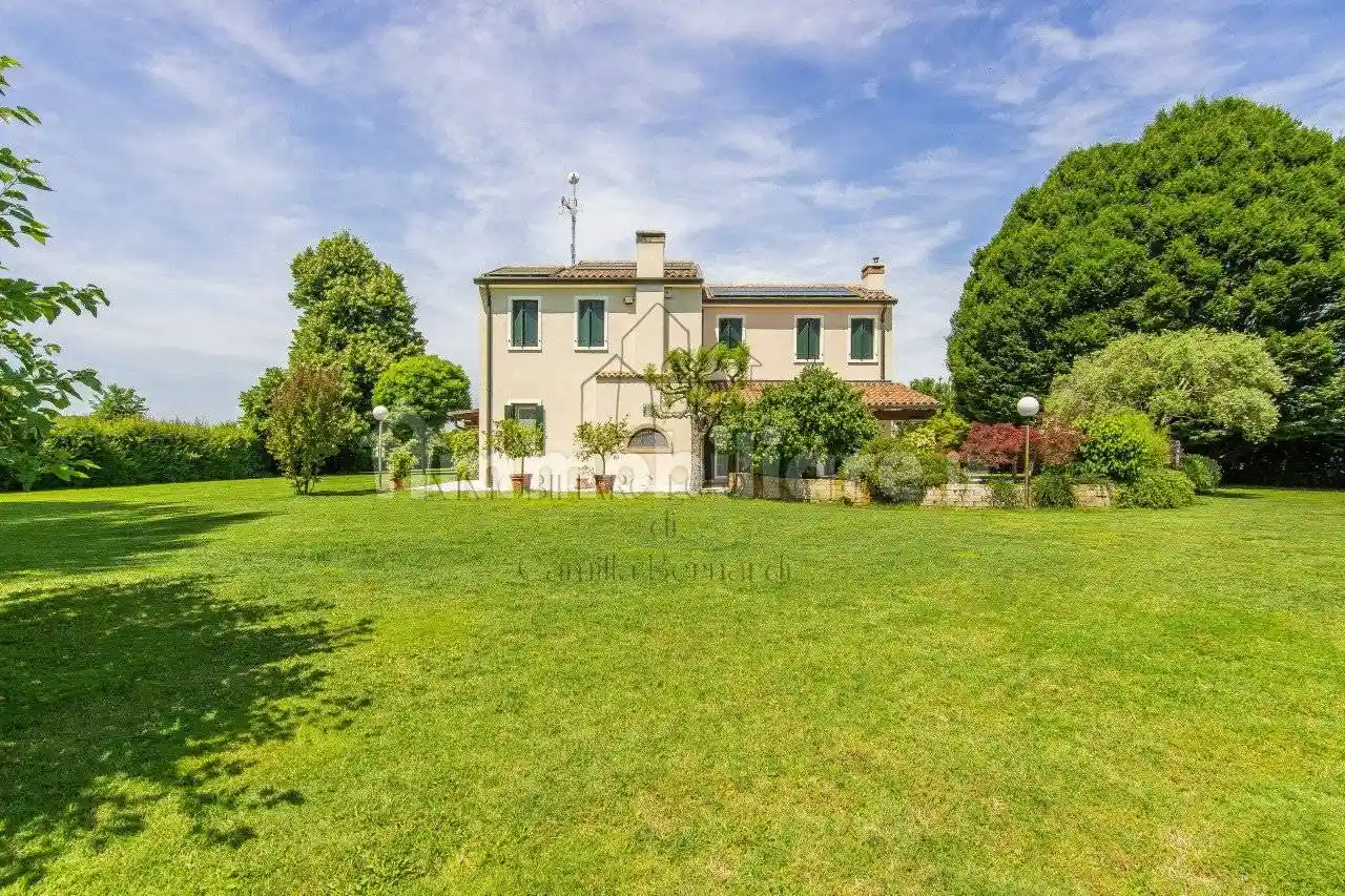 Villa in vendita a Veggiano