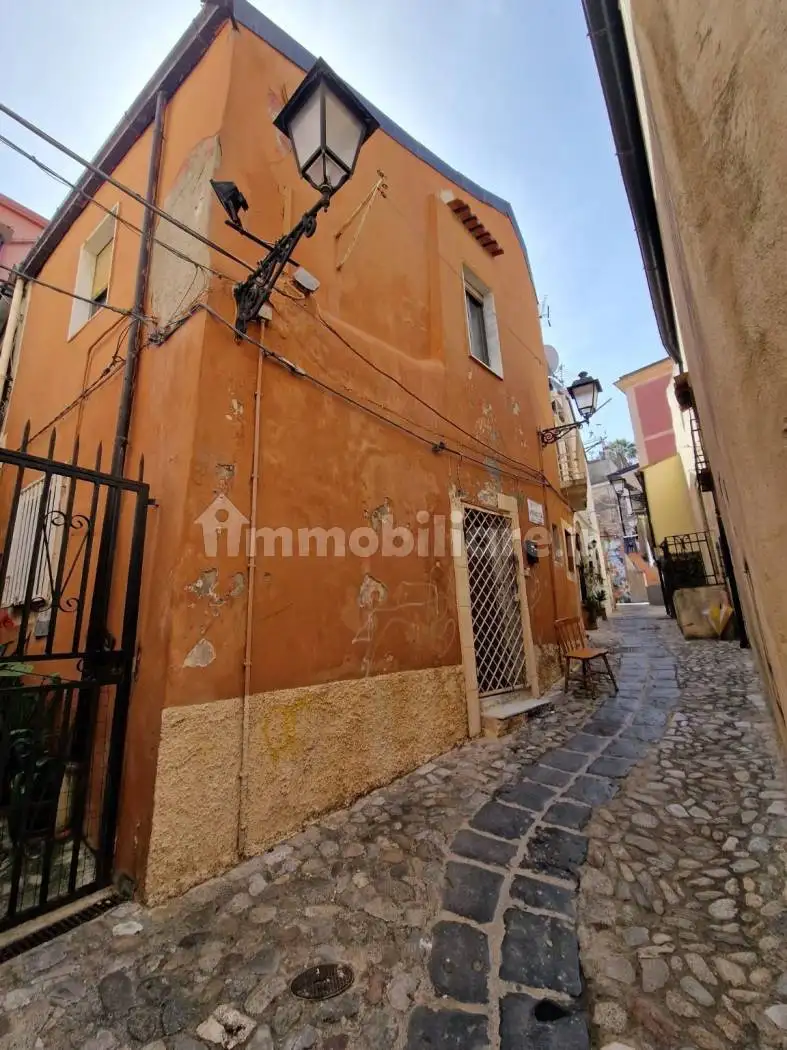 Casa indipendente in vendita a Crotone