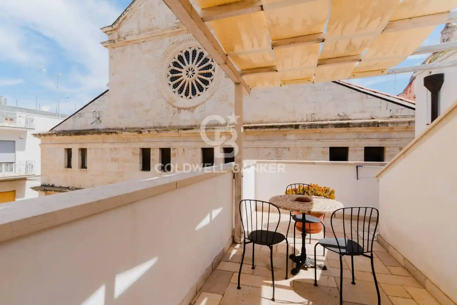 Palazzo - Edificio in vendita a Mola di Bari