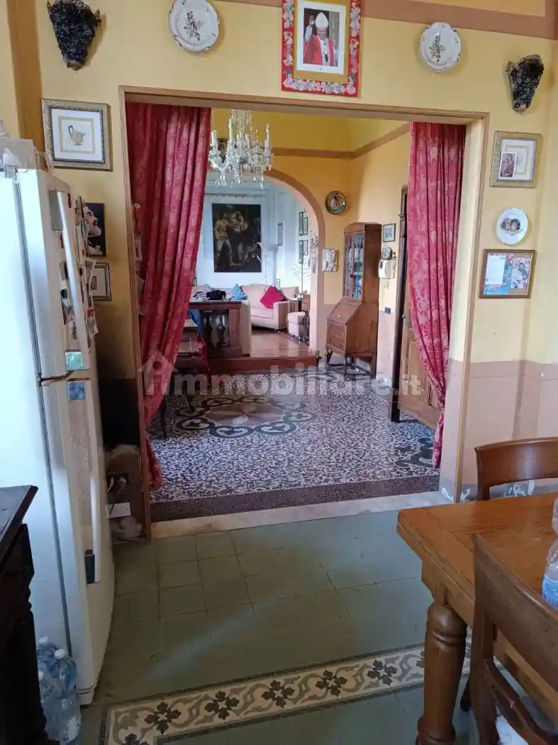 Villa in vendita a Cascina