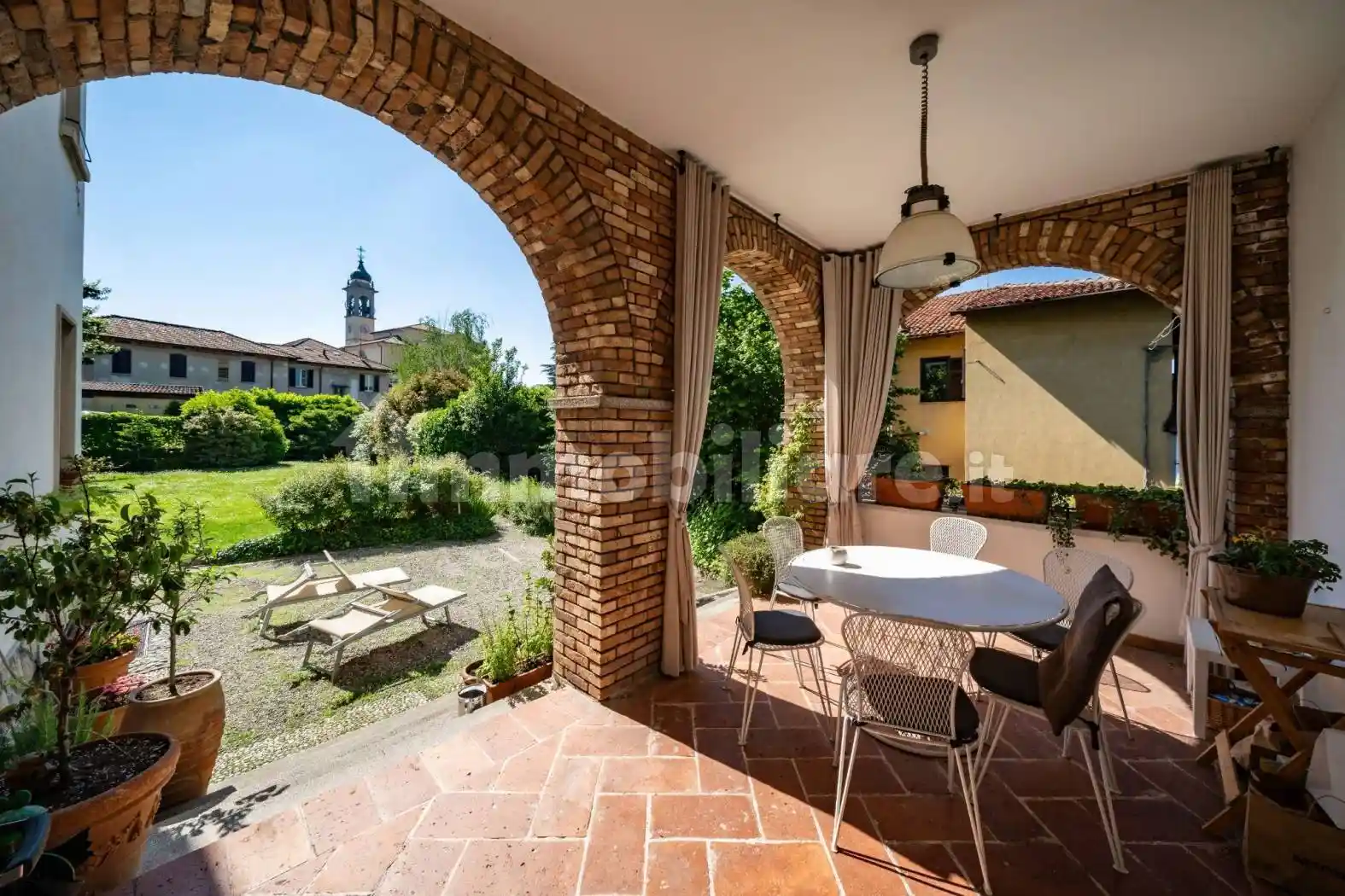 Villa in vendita a Erba