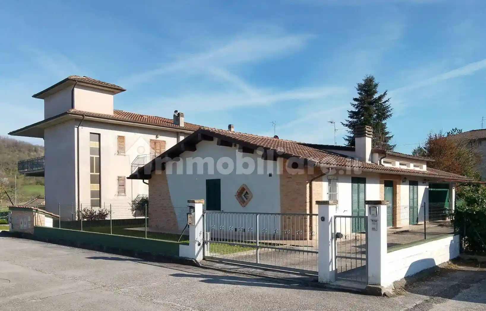Villa in vendita a Pergola