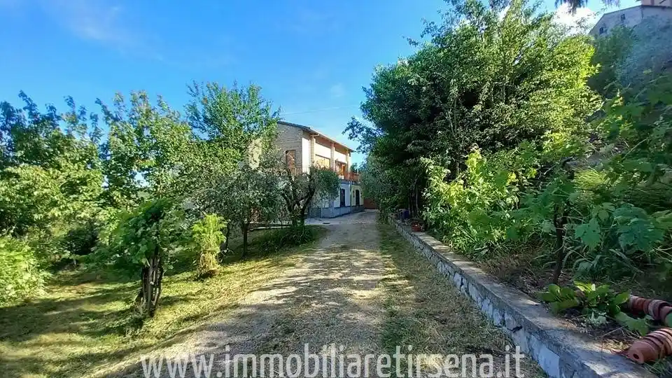 Villa in vendita a Fabro