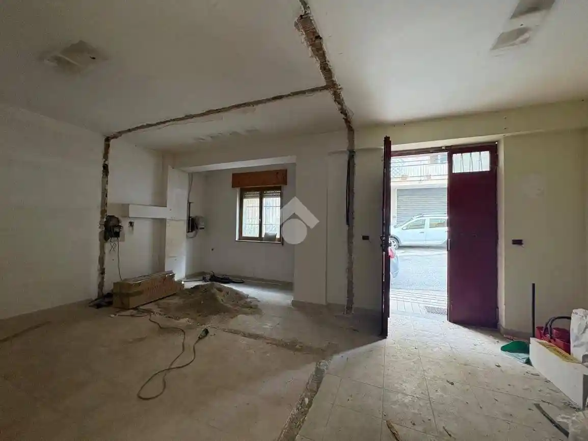 Quadrilocale via Michelangelo 6, Centro, Spezzano della Sila - foto 4