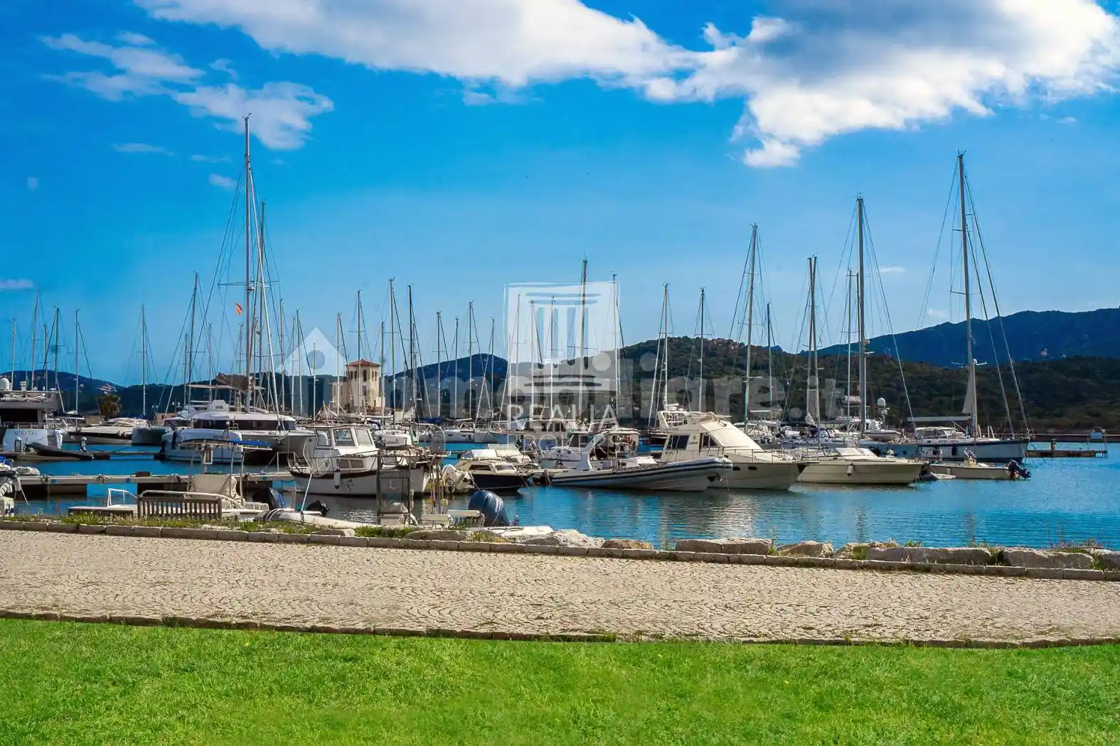 Appartamento in vendita a Arzachena