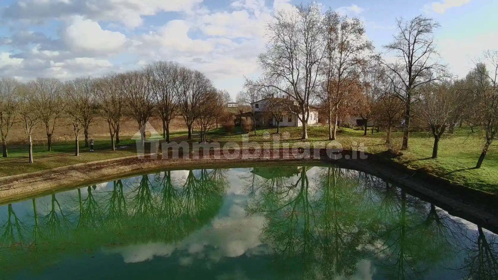 Villa in vendita a Goito