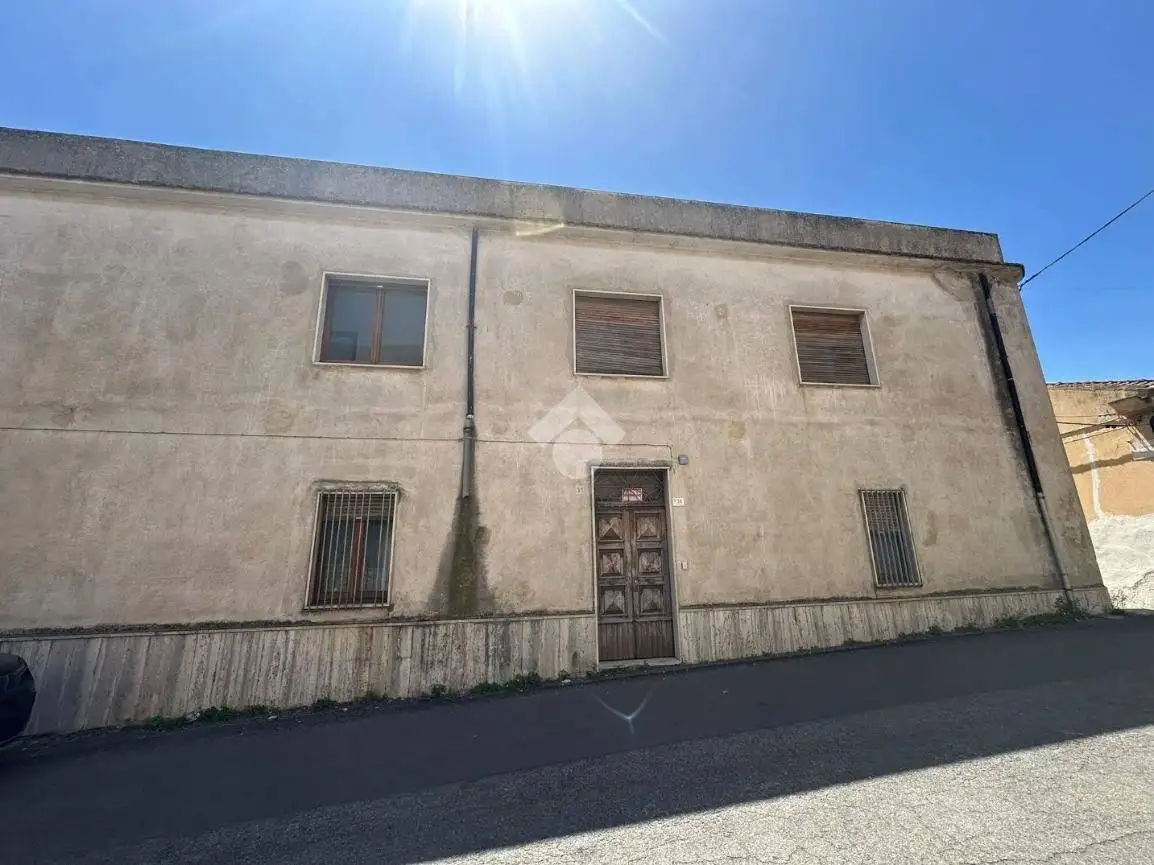 Palazzo - Edificio in vendita a Villapiana