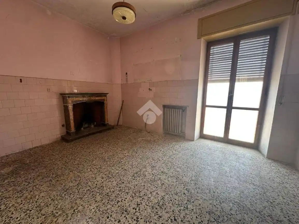 Palazzo - Edificio in Vendita - foto 2