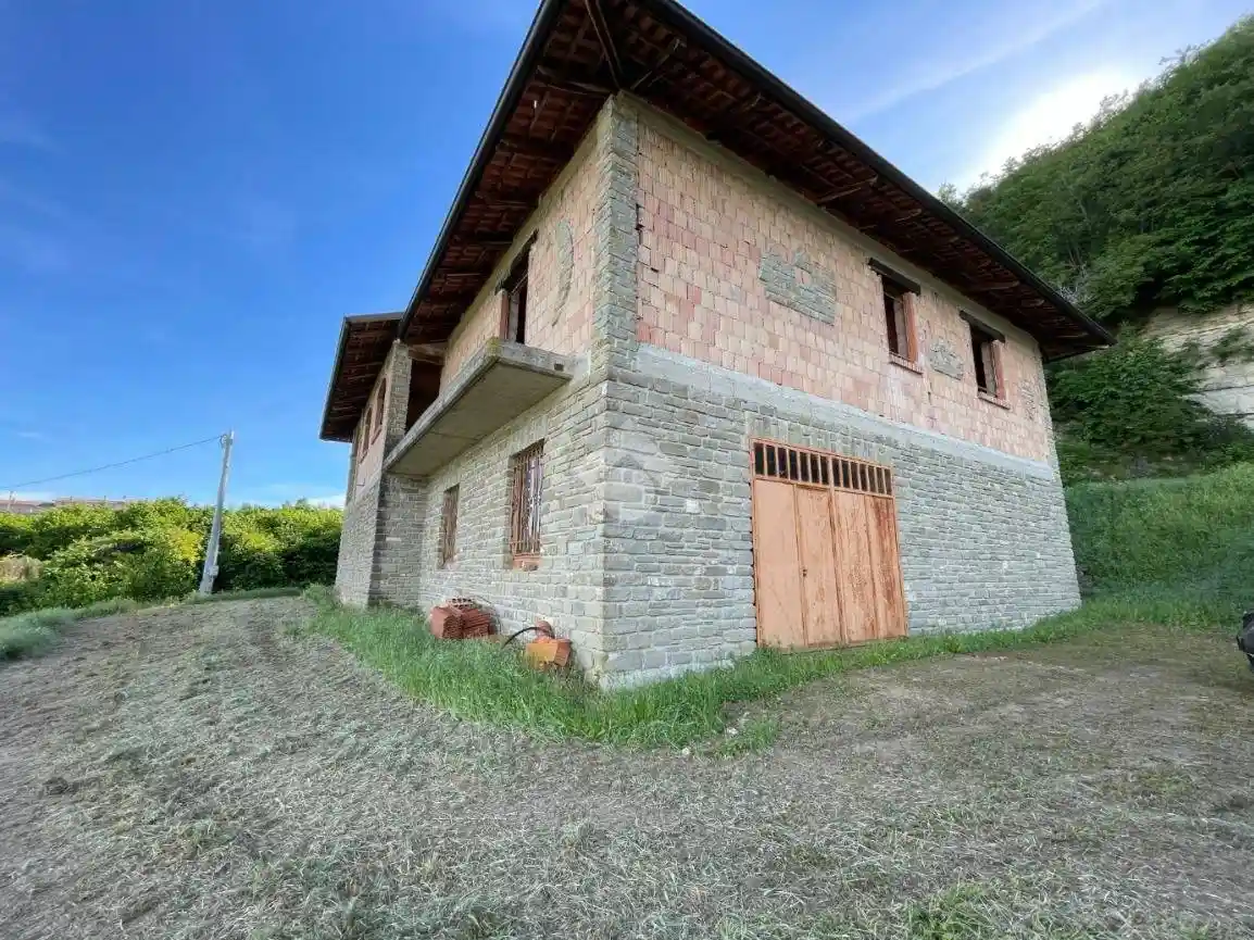 Terratetto unifamiliare Strada Pian Vescovo, Castino - foto 4