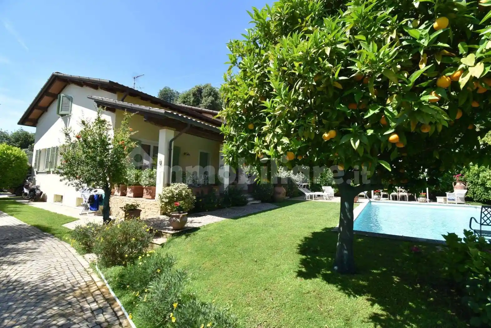Villa in vendita a Pietrasanta