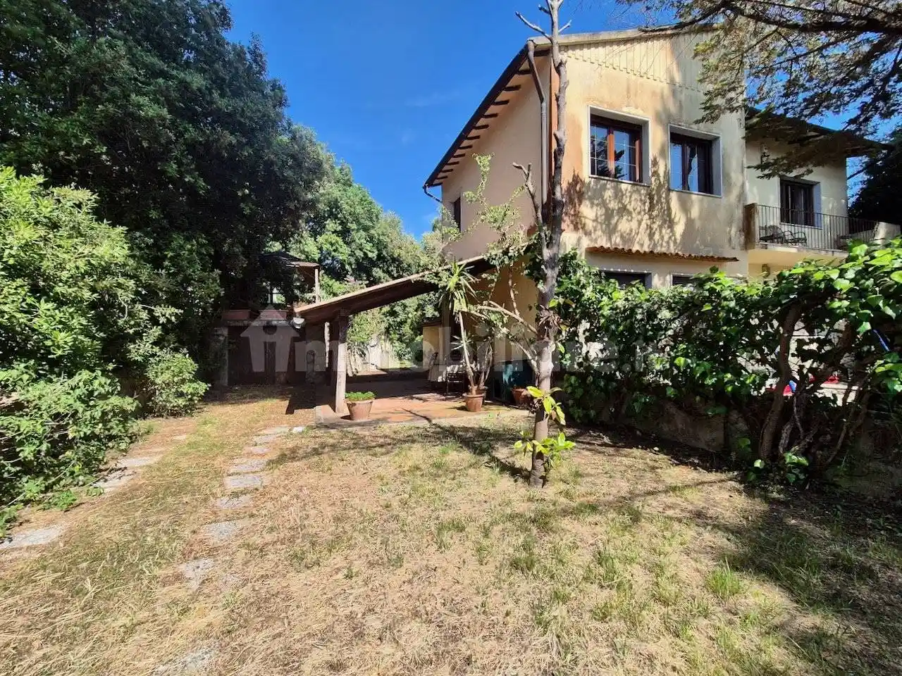 Villa in vendita a Pisa