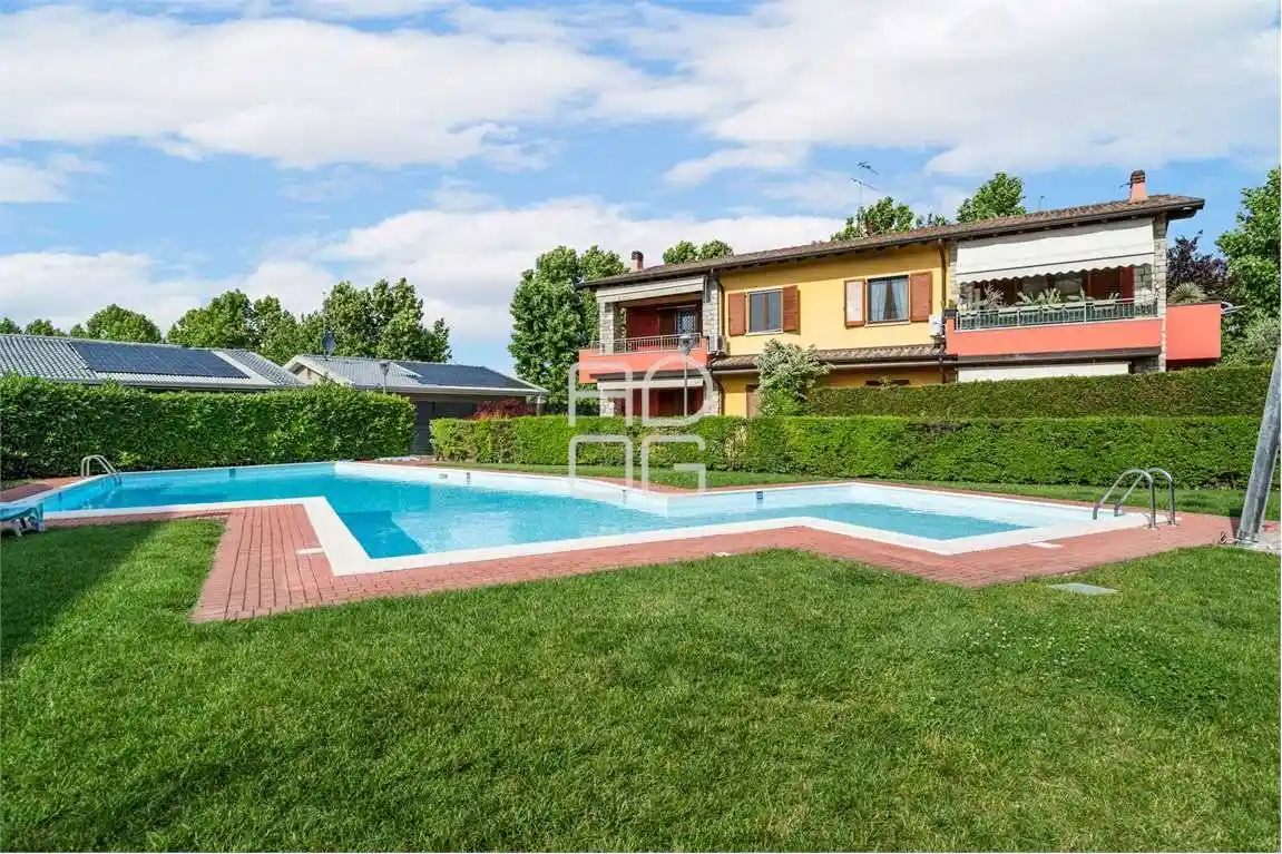 Appartamento in vendita a Desenzano del Garda