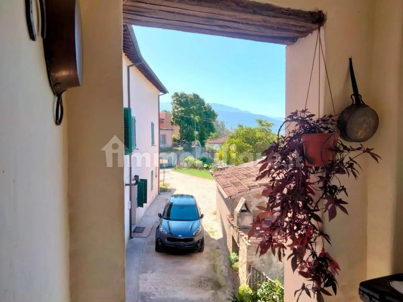 Casa indipendente in vendita a Campello sul Clitunno