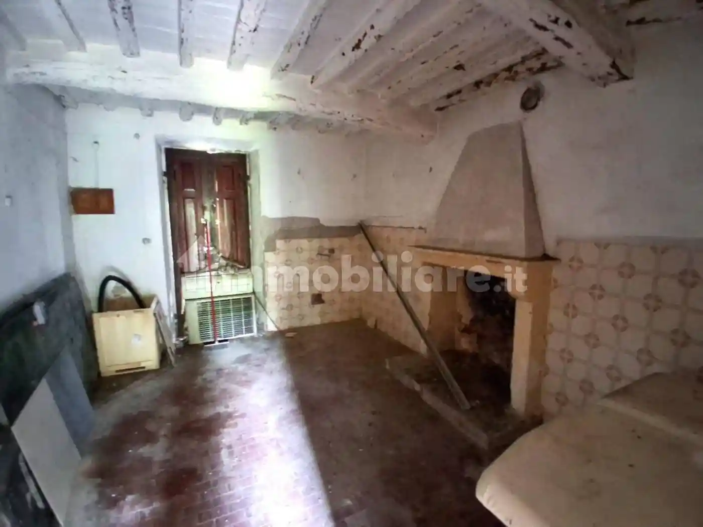 Terratetto unifamiliare 180 m², da ristrutturare, Pieve di Compito - Sant'Andrea di Compito, Capannori - foto 4