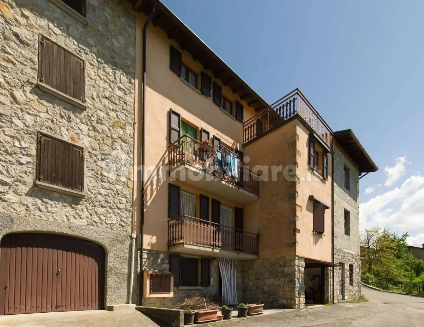 Appartamento in vendita a Camerata Cornello