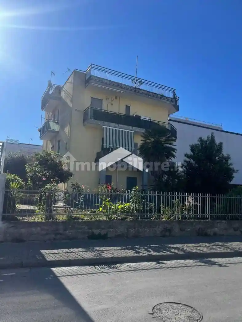 Palazzo - Edificio - foto 2