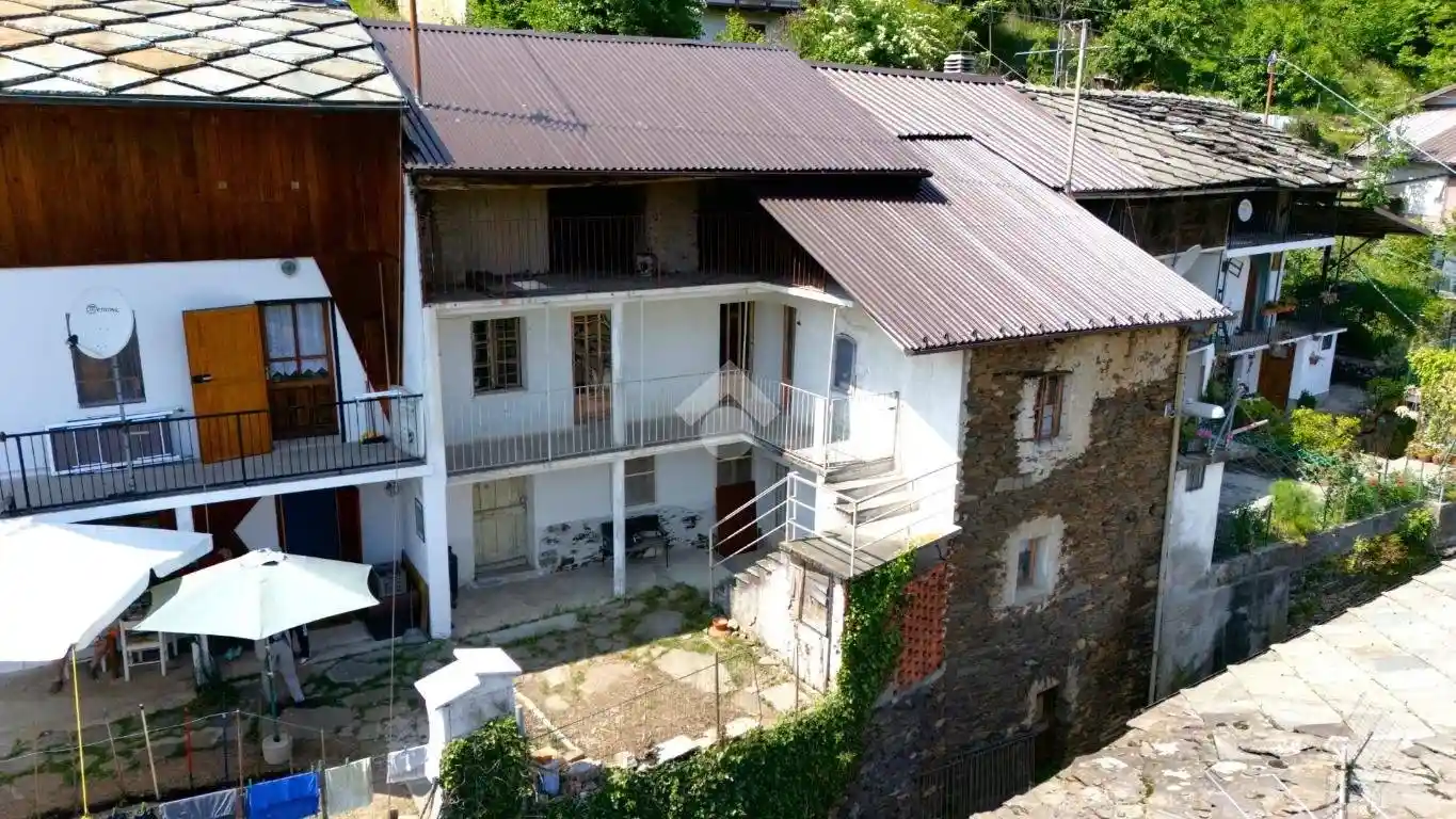Casa indipendente in vendita a Giaveno