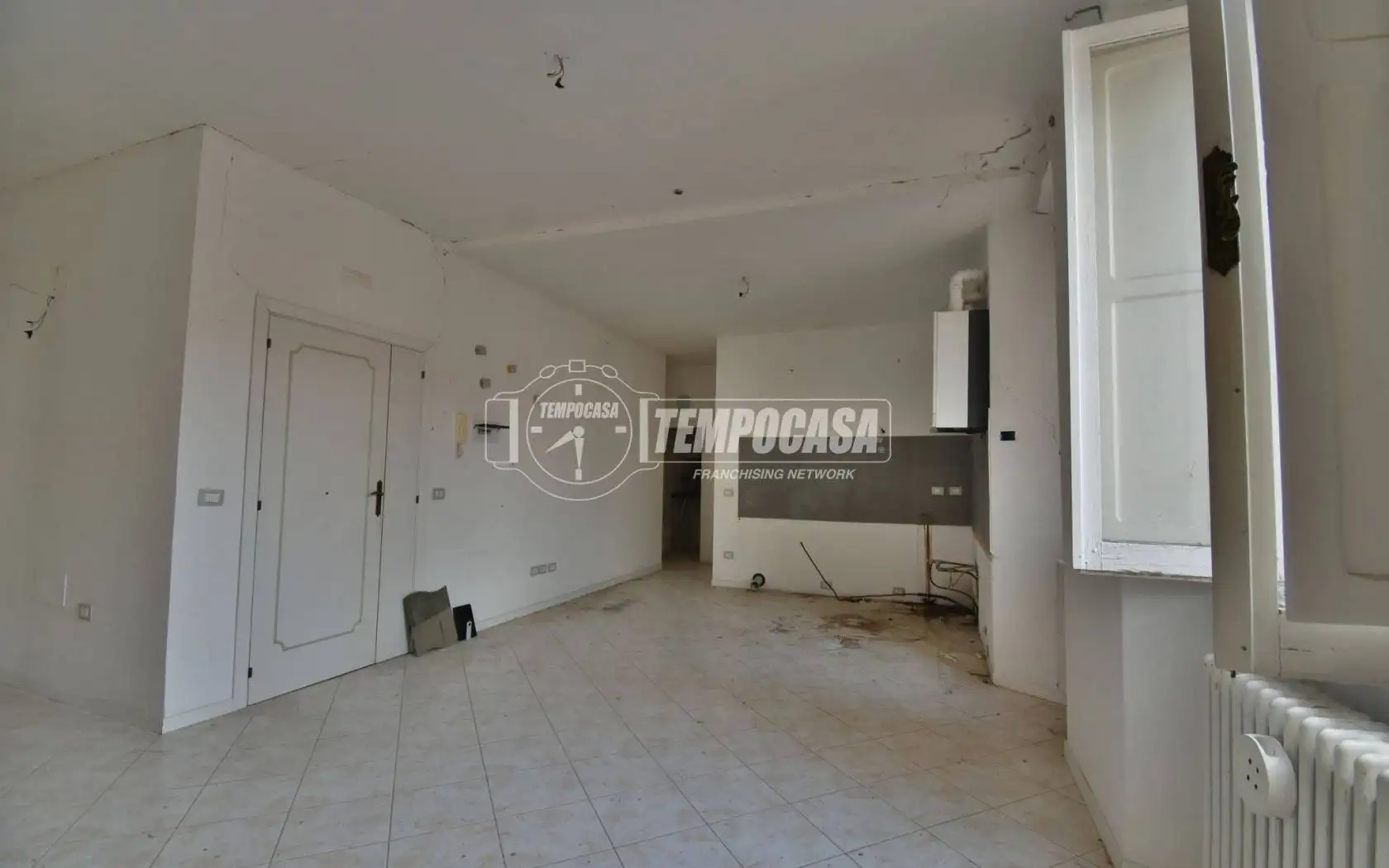 Quadrilocale via Caldoro 3, Centro, Caldarola - foto 4