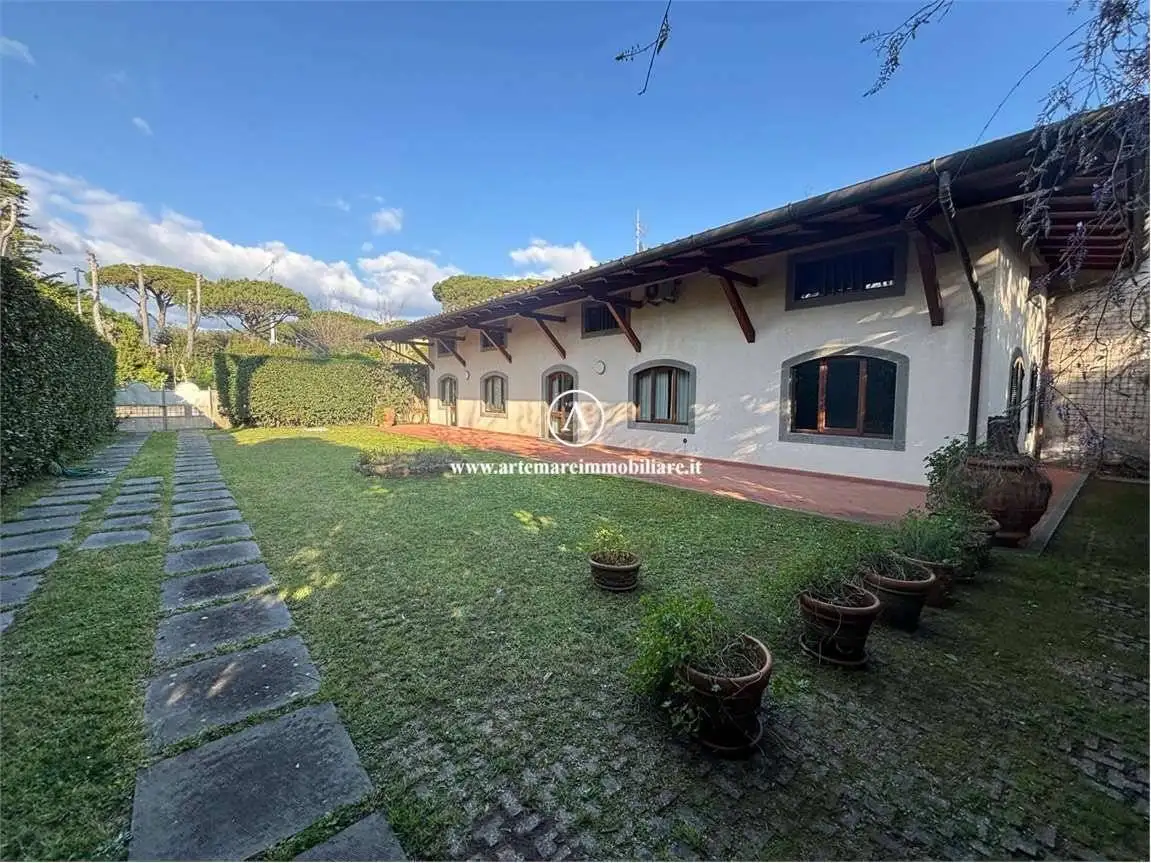 Villa in affitto a Forte dei Marmi