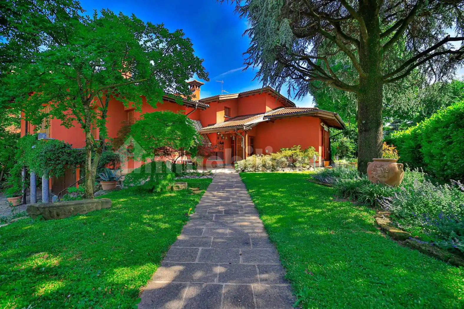 Villa in vendita a Bernareggio