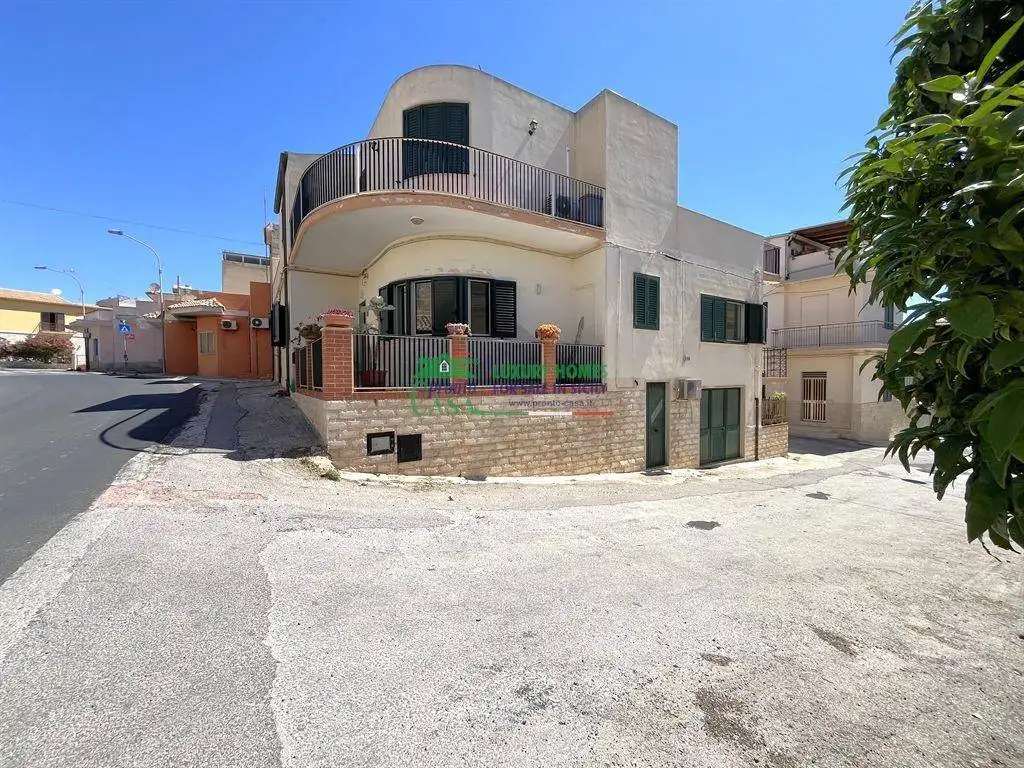 Appartamento in affitto a Scicli