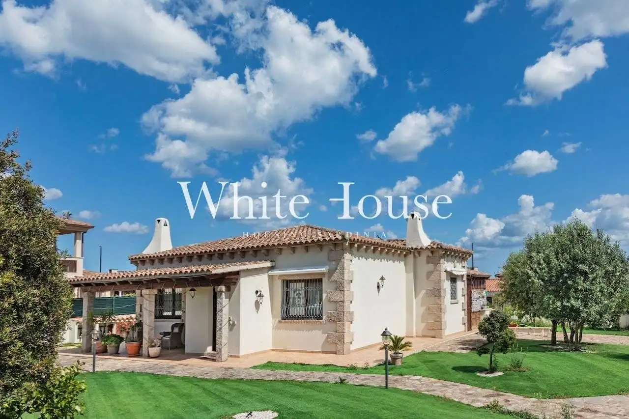 Villa in vendita a Olbia