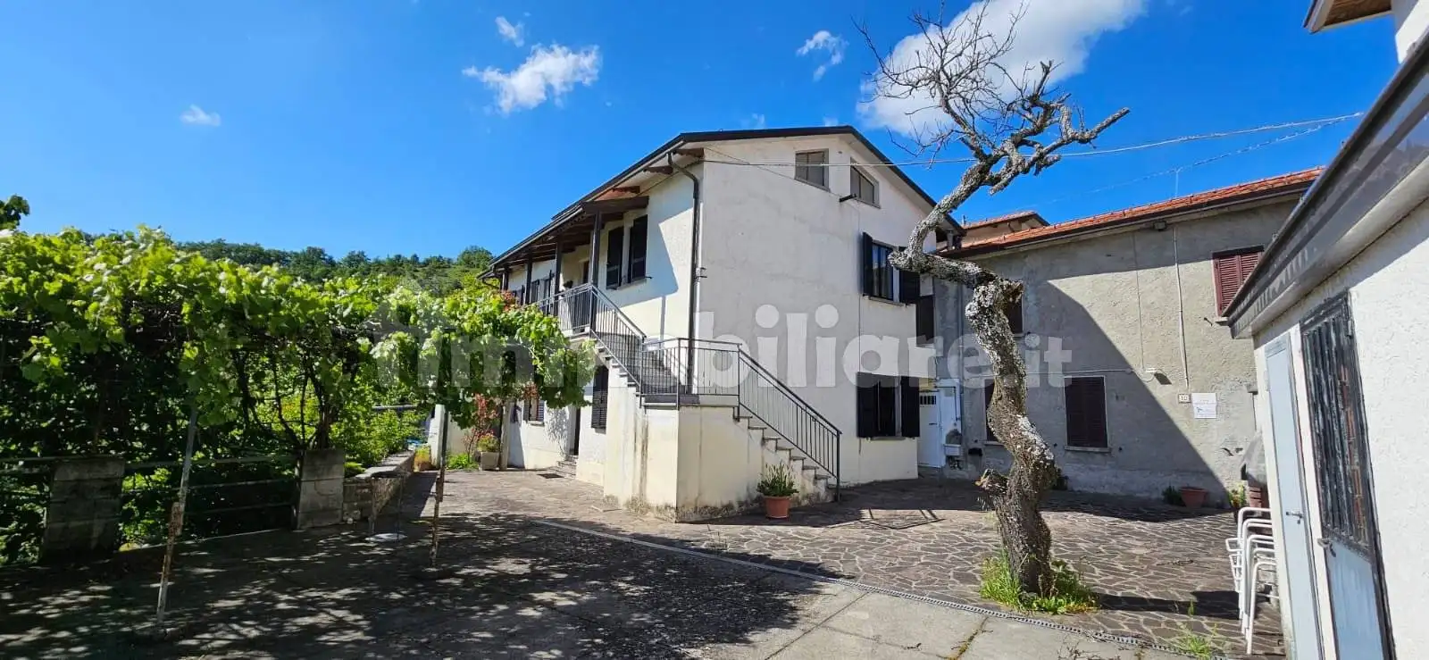 Casa indipendente in vendita a Varsi